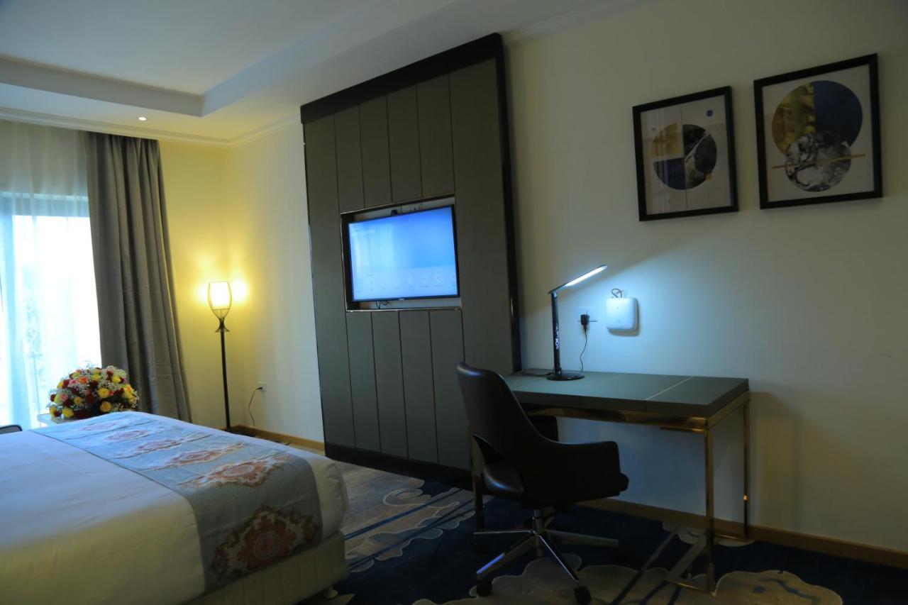 Check Inn Hotel Аддис-Абеба Экстерьер фото