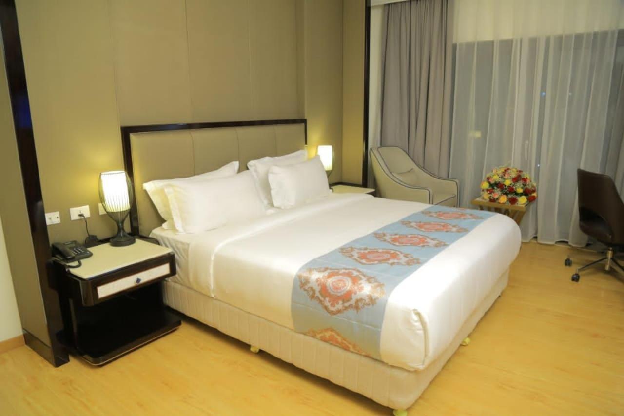 Check Inn Hotel Аддис-Абеба Экстерьер фото