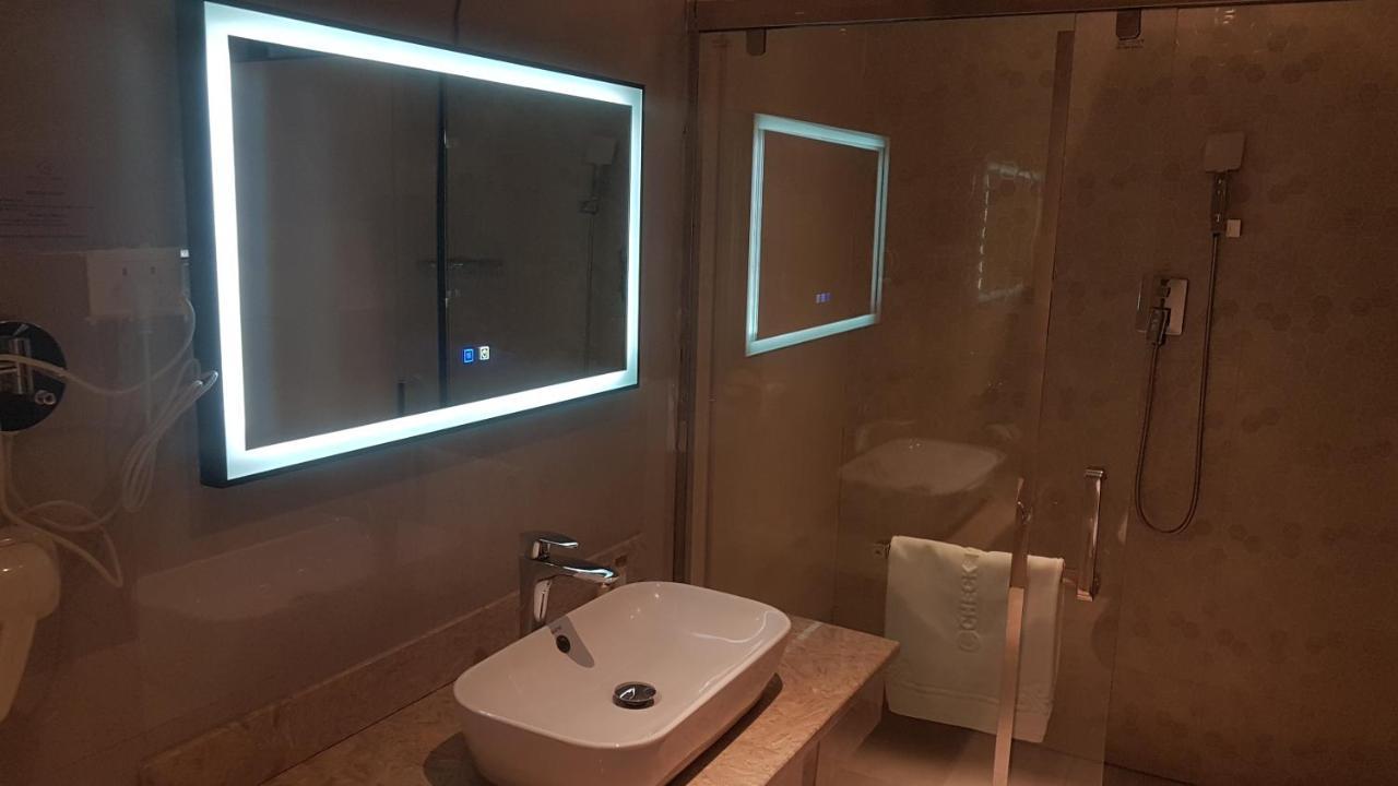 Check Inn Hotel Аддис-Абеба Экстерьер фото