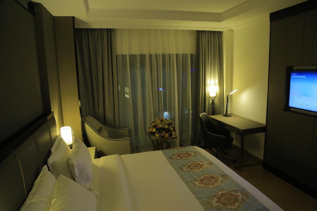 Check Inn Hotel Аддис-Абеба Экстерьер фото