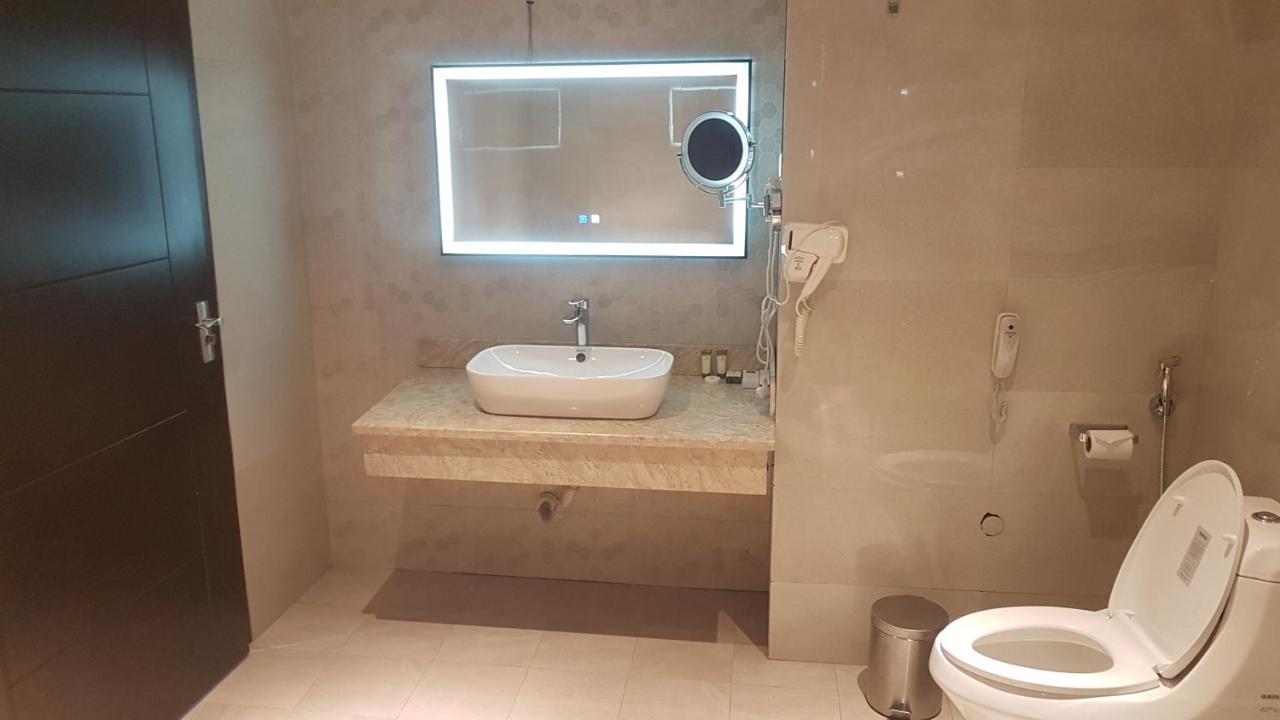 Check Inn Hotel Аддис-Абеба Экстерьер фото
